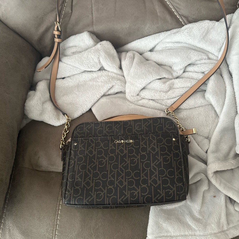 Calvin Klein cross body bag
